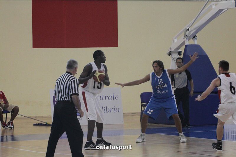 110918 basket 186_tn.jpg